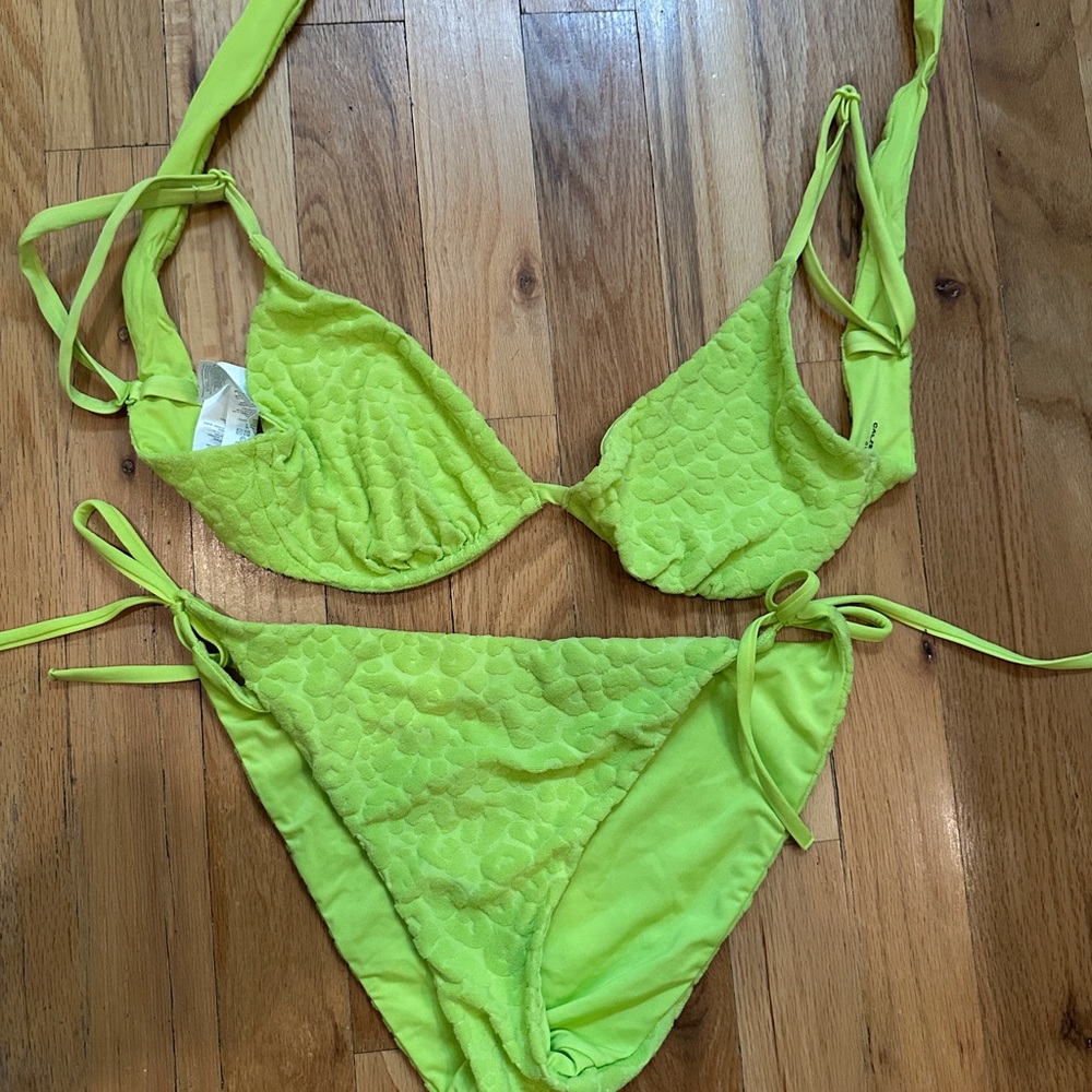 Vibrant Green Triangle Bikini with Adjustable Ties